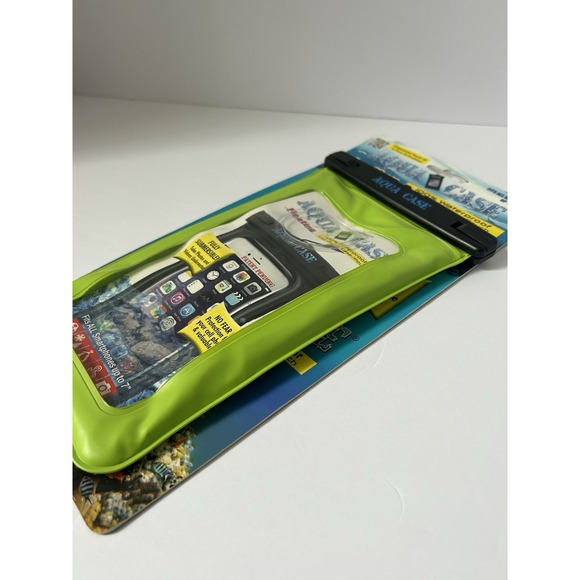 NEWAqua Case Floating 100% Waterproof 7" Smartphone Phone Case Green Underwater - Picture 4 of 5